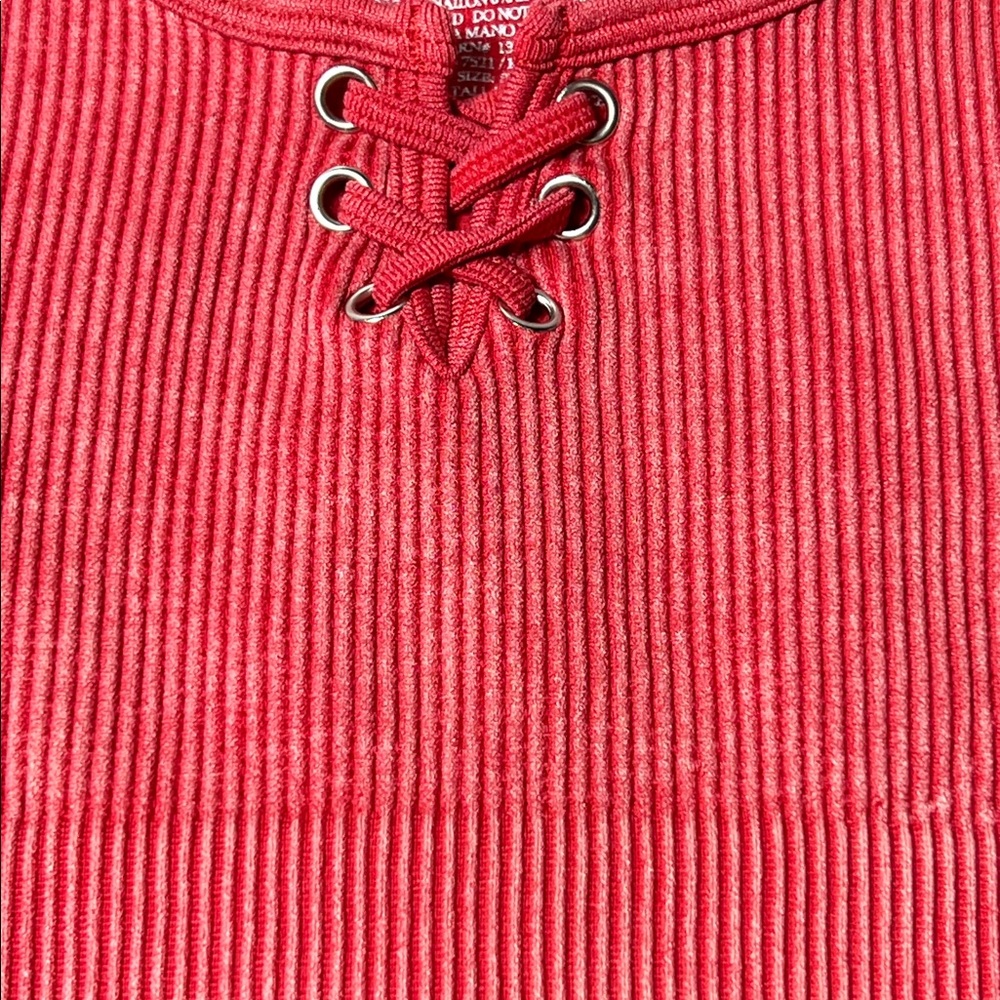 Bella Movement Red & Gray Ribbed Seamless Crop Tops Size Small - Picture 7 of 9
